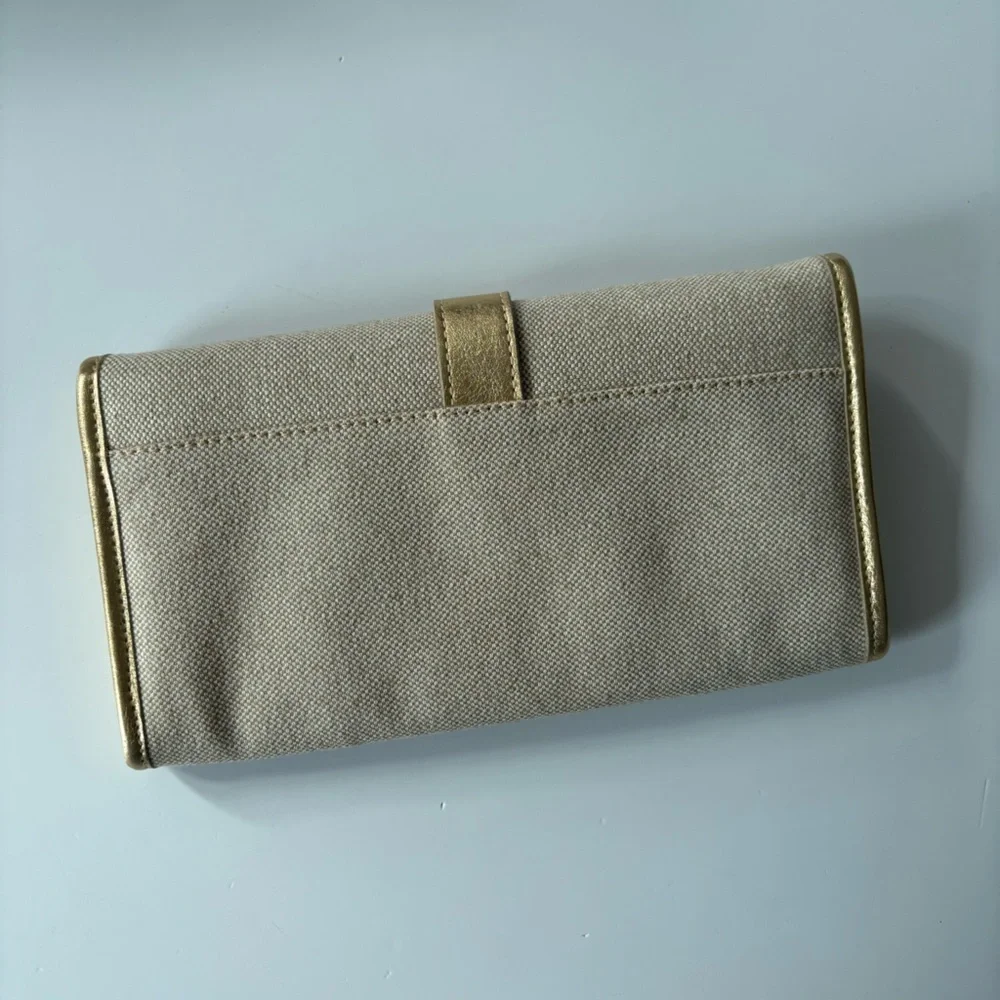 MODUS RIO || The‎ Adrian Linen + Leather Clutch Gold Beige